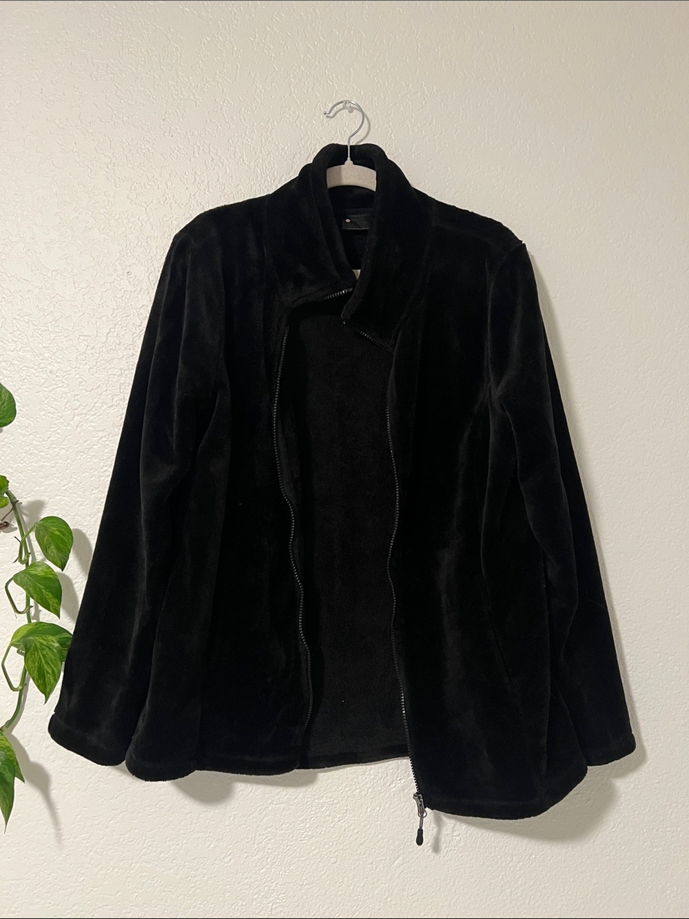 Black Women's Faux Fur Jacket - Brand Unspecified